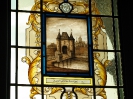 10.  Glas-in-lood raam in het stadhuis